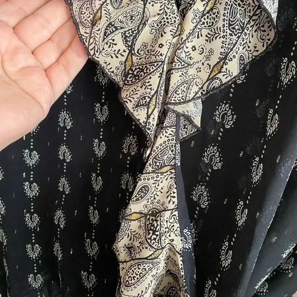🆕Senlis Moroccan Tile Paisley Clara Ruffle Top S🆕 - Picture 7 of 14
